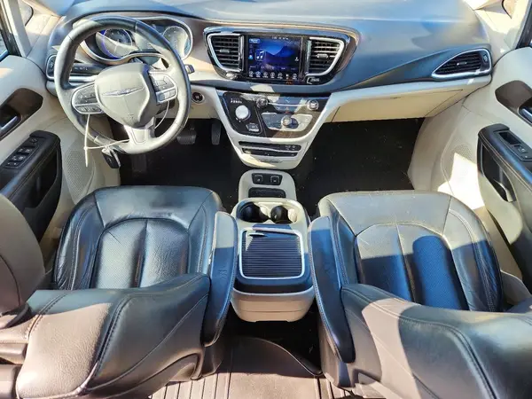 2C4RC1EG5HR757486 2017 CHRYSLER PACIFICA - Image 8