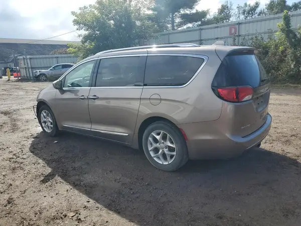 2C4RC1EG5HR763949 2017 CHRYSLER PACIFICA - Image 2