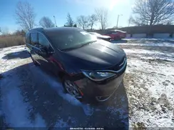 2C4RC1EG5HR777771 2017 CHRYSLER PACIFICA