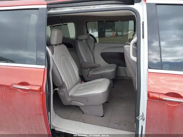 2C4RC1EG5HR778239 2017 CHRYSLER PACIFICA - Image 8