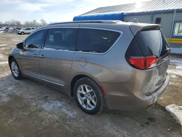 2C4RC1EG5HR796787 2017 CHRYSLER PACIFICA - Image 2