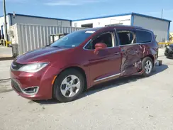 2C4RC1EG5HR851030 2017 CHRYSLER PACIFICA