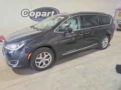 2C4RC1EG5JR102718 2018 CHRYSLER PACIFICA