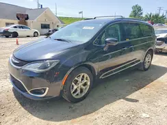 2C4RC1EG5JR122208 2018 CHRYSLER PACIFICA