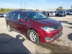 2C4RC1EG5JR131703 2018 CHRYSLER PACIFICA
