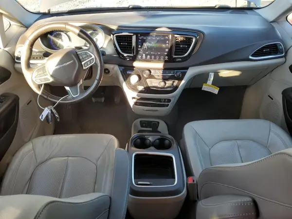 2C4RC1EG5JR139073 2018 CHRYSLER PACIFICA - Image 8