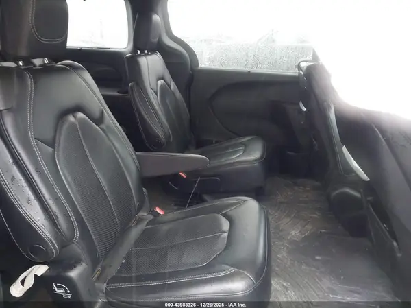 2C4RC1EG5JR204181 2018 CHRYSLER PACIFICA - Image 8