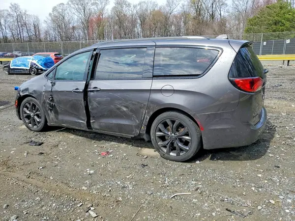 2C4RC1EG5JR204293 2018 CHRYSLER PACIFICA - Image 2