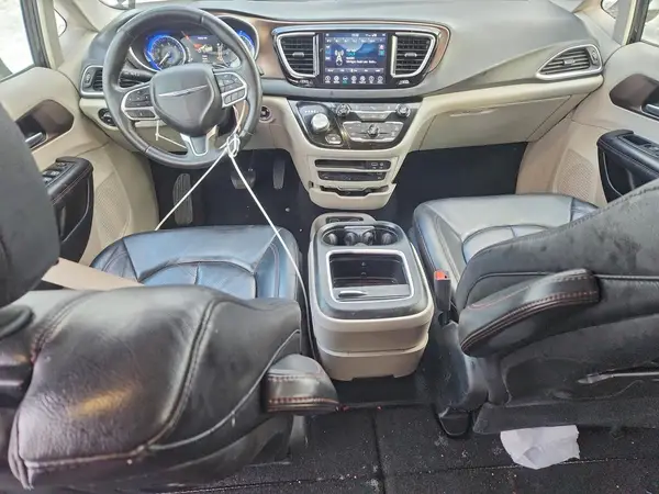 2C4RC1EG5JR228495 2018 CHRYSLER PACIFICA - Image 8