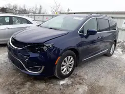 2C4RC1EG5JR235107 2018 CHRYSLER PACIFICA