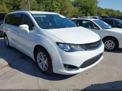 2C4RC1EG5JR247886 2018 CHRYSLER PACIFICA