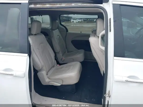 2C4RC1EG5JR247886 2018 CHRYSLER PACIFICA - Image 8