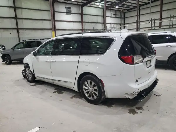 2C4RC1EG5JR292665 2018 CHRYSLER PACIFICA - Image 2