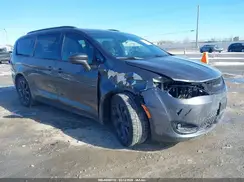 2C4RC1EG5JR305642 2018 CHRYSLER PACIFICA