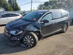 2C4RC1EG5JR317399 2018 CHRYSLER PACIFICA