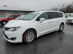 2C4RC1EG5JR338382 2018 CHRYSLER PACIFICA