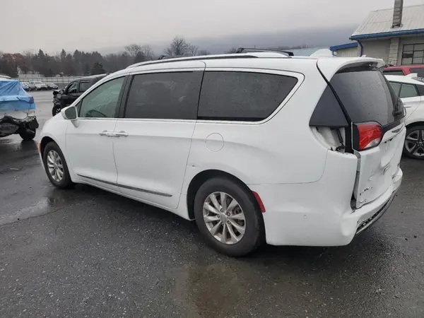 2C4RC1EG5JR338382 2018 CHRYSLER PACIFICA - Image 2