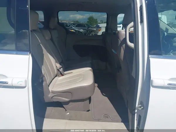 2C4RC1EG5JR338611 2018 CHRYSLER PACIFICA - Image 8