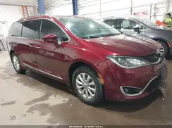 2C4RC1EG5JR354307 2018 CHRYSLER PACIFICA