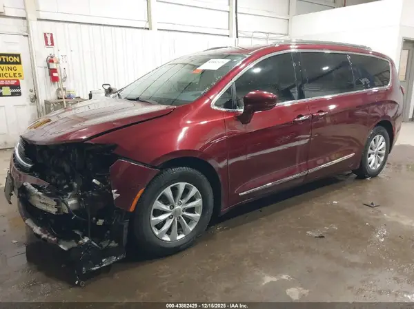 2C4RC1EG5JR354307 2018 CHRYSLER PACIFICA - Image 2
