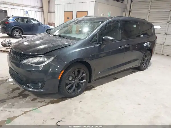 2C4RC1EG5KR587587 2019 CHRYSLER PACIFICA - Image 2