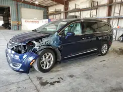 2C4RC1EG5KR639817 2019 CHRYSLER PACIFICA