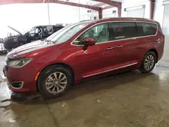 2C4RC1EG5KR666449 2019 CHRYSLER PACIFICA