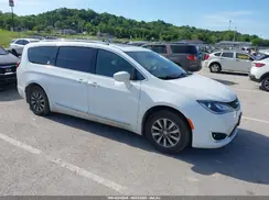 2C4RC1EG5LR102298 2020 CHRYSLER PACIFICA