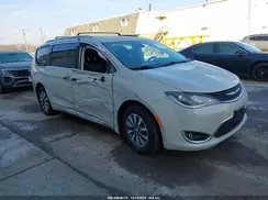 2C4RC1EG5LR158631 2020 CHRYSLER PACIFICA