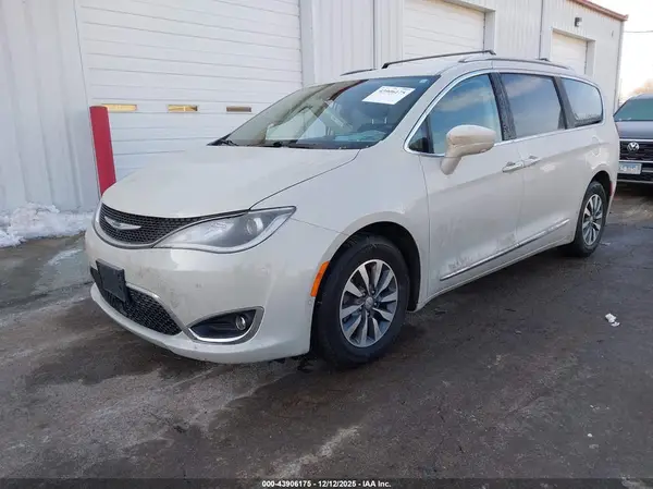 2C4RC1EG5LR158631 2020 CHRYSLER PACIFICA - Image 2