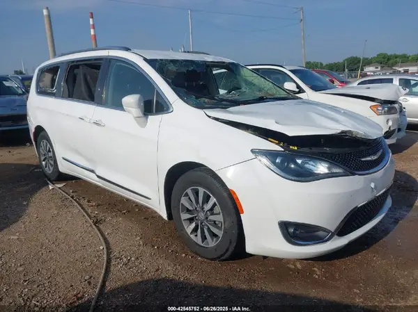 2C4RC1EG5LR192472 2020 CHRYSLER PACIFICA - Image 1