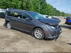 2C4RC1EG5LR203664 2020 CHRYSLER PACIFICA