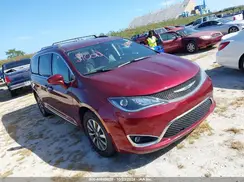 2C4RC1EG5LR210677 2020 CHRYSLER PACIFICA