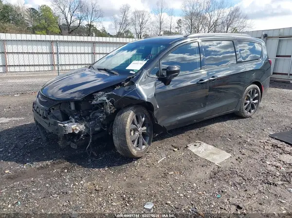 2C4RC1EG5LR235790 2020 CHRYSLER PACIFICA - Image 2