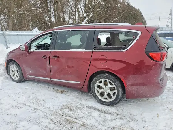 2C4RC1EG6HR513300 2017 CHRYSLER PACIFICA - Image 2