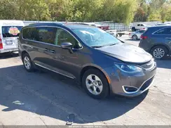 2C4RC1EG6HR541923 2017 CHRYSLER PACIFICA