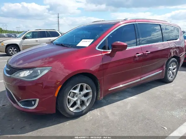 2C4RC1EG6HR551139 2017 CHRYSLER PACIFICA - Image 2
