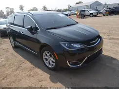2C4RC1EG6HR551156 2017 CHRYSLER PACIFICA