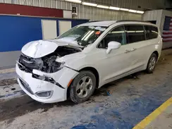 2C4RC1EG6HR565008 2017 CHRYSLER PACIFICA