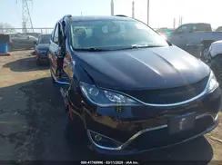 2C4RC1EG6HR577370 2017 CHRYSLER PACIFICA