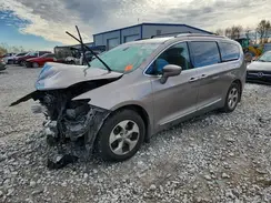 2C4RC1EG6HR578227 2017 CHRYSLER PACIFICA