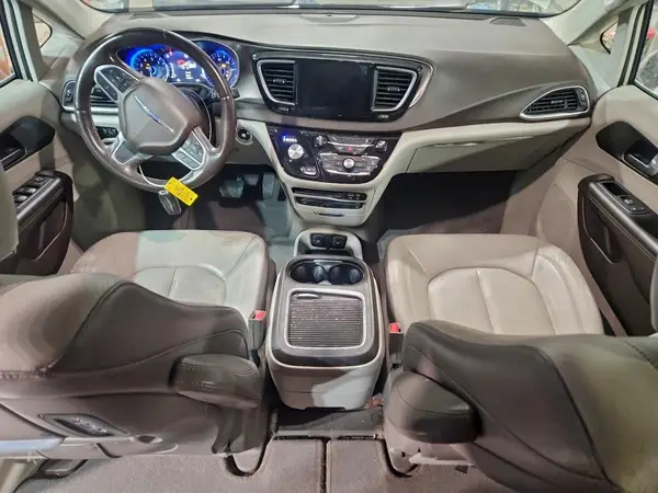 2C4RC1EG6HR592113 2017 CHRYSLER PACIFICA - Image 8