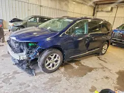 2C4RC1EG6HR592290 2017 CHRYSLER PACIFICA
