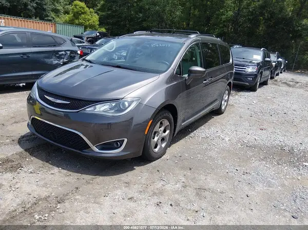 2C4RC1EG6HR614255 2017 CHRYSLER PACIFICA - Image 2