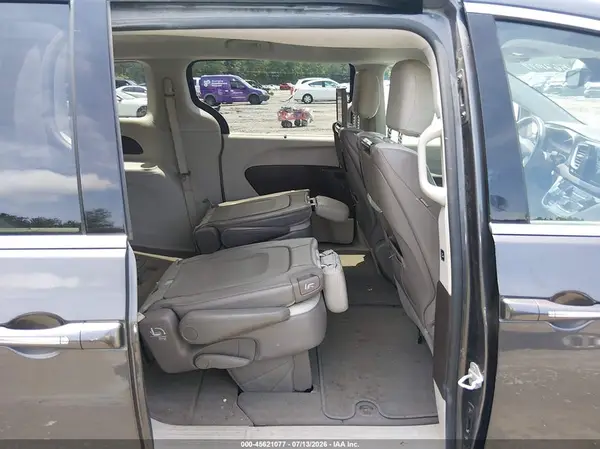 2C4RC1EG6HR614255 2017 CHRYSLER PACIFICA - Image 8