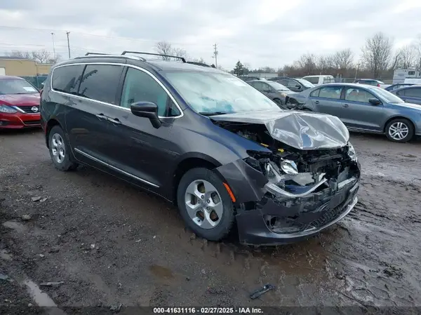 2C4RC1EG6HR644503 2017 CHRYSLER PACIFICA - Image 1