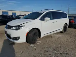 2C4RC1EG6HR647983 2017 CHRYSLER PACIFICA