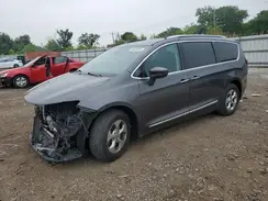 2C4RC1EG6HR660247 2017 CHRYSLER PACIFICA