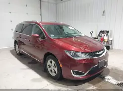 2C4RC1EG6HR661043 2017 CHRYSLER PACIFICA