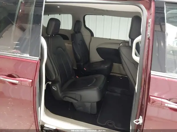 2C4RC1EG6HR661043 2017 CHRYSLER PACIFICA - Image 8